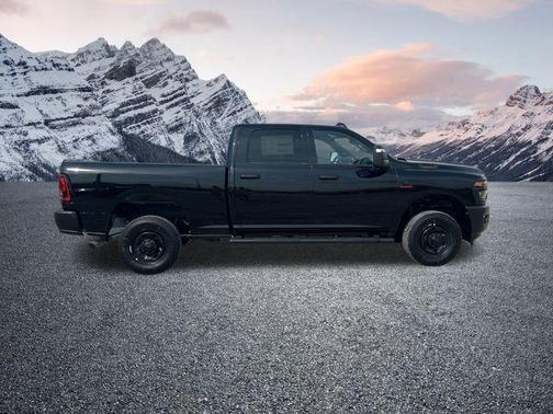 2025 RAM 2500 Tradesman Crew Cab 4x4 6'4' Box