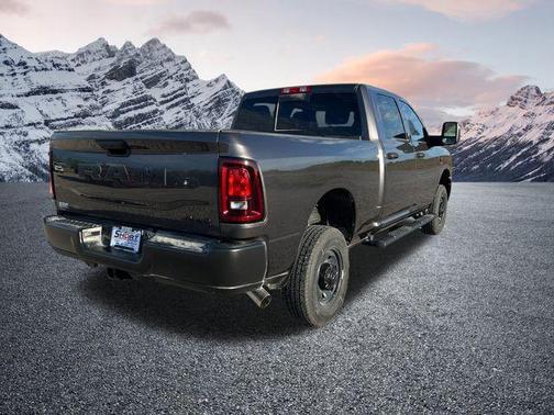 2025 RAM 2500 Tradesman Crew Cab 4x4 6'4' Box