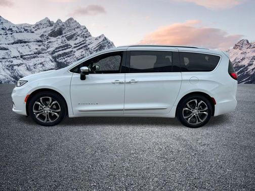 2026 Chrysler Pacifica L