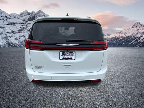 2026 Chrysler Pacifica L