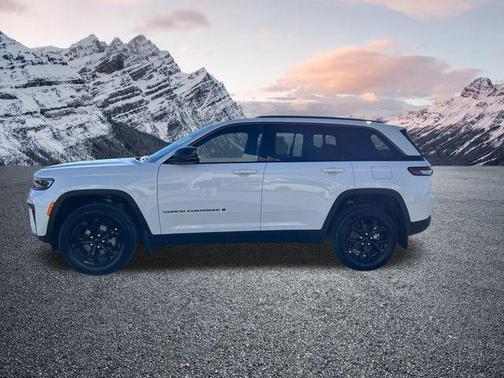 2026 Jeep Grand Cherokee Altitude