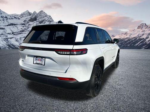 2026 Jeep Grand Cherokee Altitude