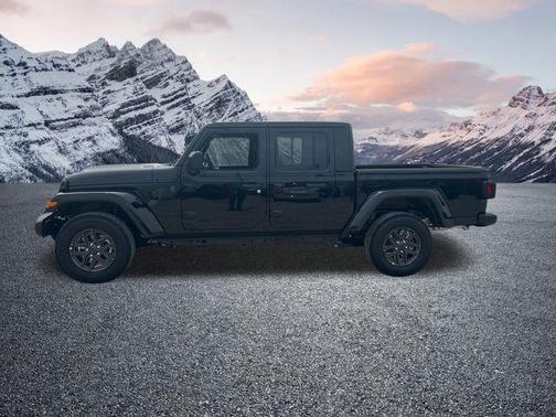 Black Clearcoat 2025 Jeep Gladiator Sport S