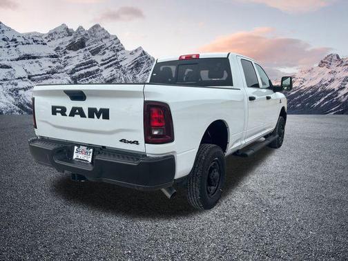 2025 RAM 2500 Tradesman Crew Cab 4x4 6'4' Box