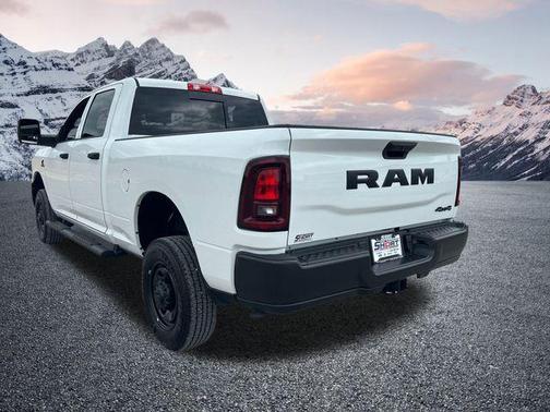 2025 RAM 2500 Tradesman Crew Cab 4x4 6'4' Box