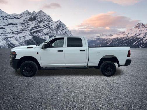2025 RAM 2500 Tradesman Crew Cab 4x4 6'4' Box