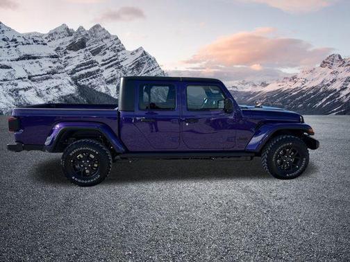 2026 Jeep Gladiator Willys 4x4