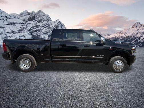 Diamond Black Crystal Pearlcoat 2026 RAM 3500 Limited Mega Cab 4x4 6'4' Box