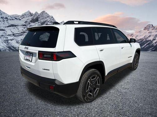 Bright White Clearcoat 2026 Jeep Cherokee Laredo 4x4