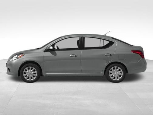 2014 Nissan Versa 1.6 S