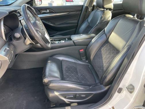 2017 Nissan Maxima 3.5 SR