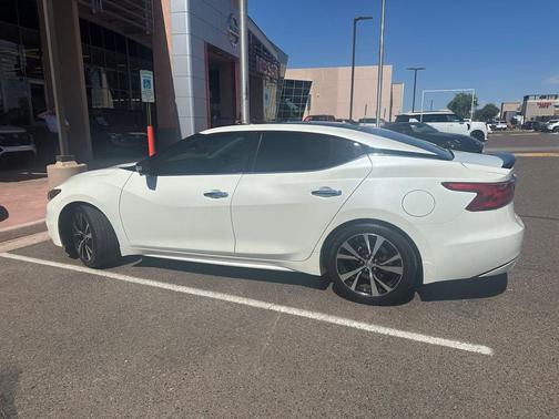Pearl White 2018 Nissan Maxima 3.5 Platinum