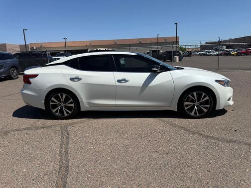 Pearl White 2018 Nissan Maxima 3.5 Platinum