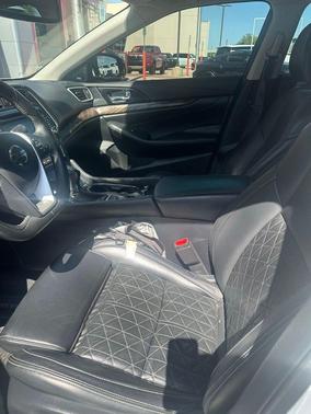 Pearl White 2018 Nissan Maxima 3.5 Platinum