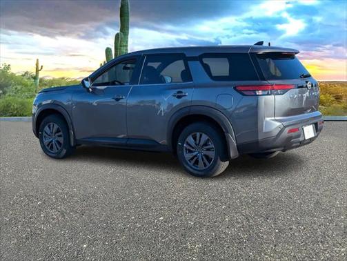 2025 Nissan Pathfinder S FWD