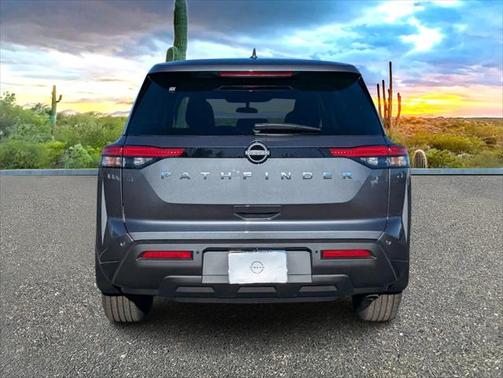 2025 Nissan Pathfinder S FWD