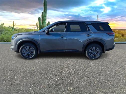 2025 Nissan Pathfinder S FWD