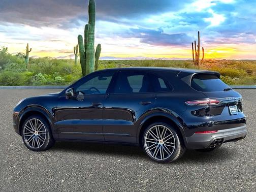 2022 Porsche Cayenne Platinum Edition
