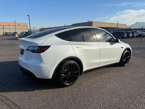 2020 Tesla Model Y Long Range Dual Motor All-Wheel Drive