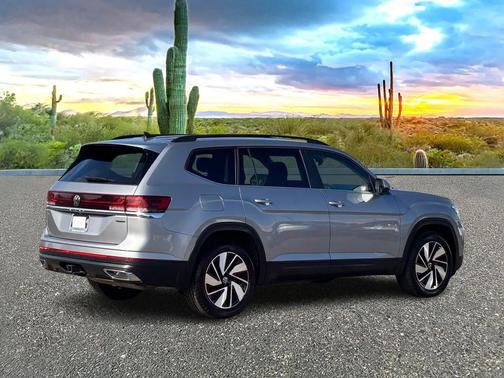 2024 Volkswagen Atlas 2.0T SE w/Technology 4MOTION