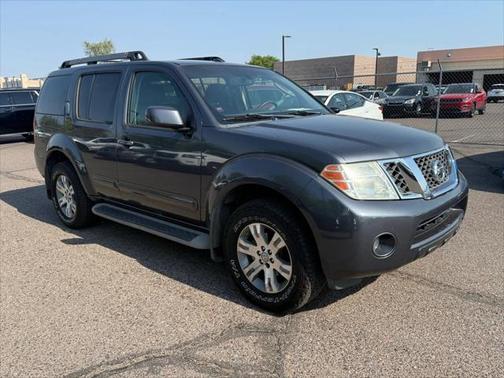 2010 Nissan Pathfinder SE