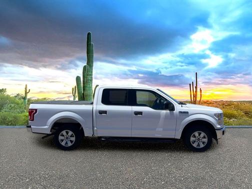 Oxford White 2017 Ford F-150 XLT