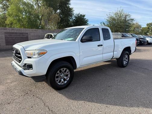 2016 Toyota Tacoma SR