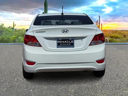 2012 Hyundai Accent GLS
