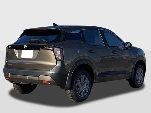 Canyon Bronze Metallic 2026 Nissan Kicks S