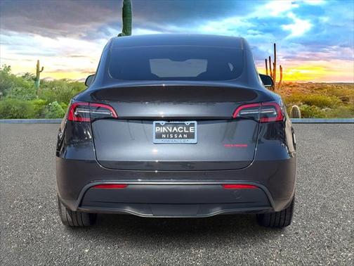 2024 Tesla Model Y Long Range Dual Motor All-Wheel Drive