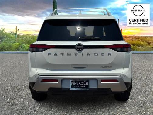 2023 Nissan Pathfinder Platinum FWD