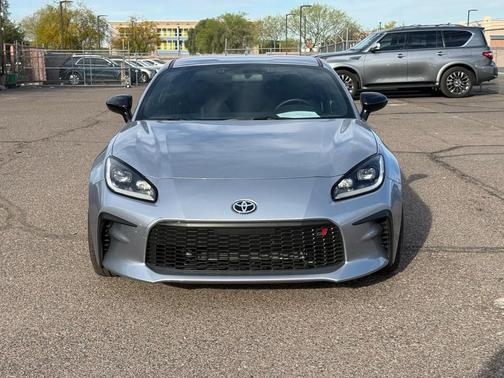 2025 Toyota GR86 Premium