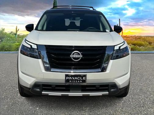 2024 Nissan Pathfinder Platinum FWD