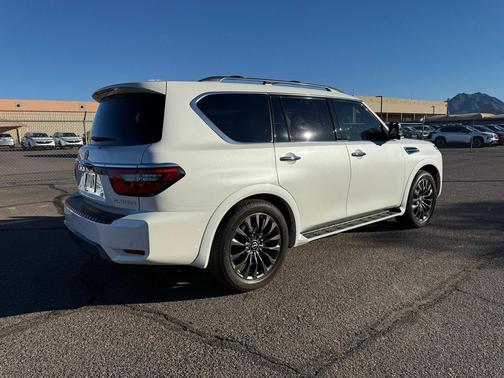 2023 Nissan Armada Platinum 2WD