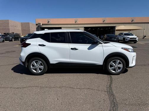 Fresh Powder 2025 Nissan Kicks S