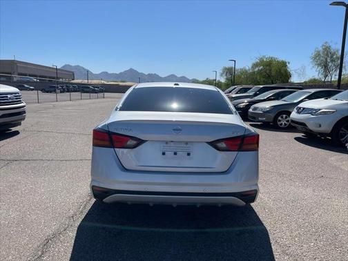 2022 Nissan Altima 2.5 SV