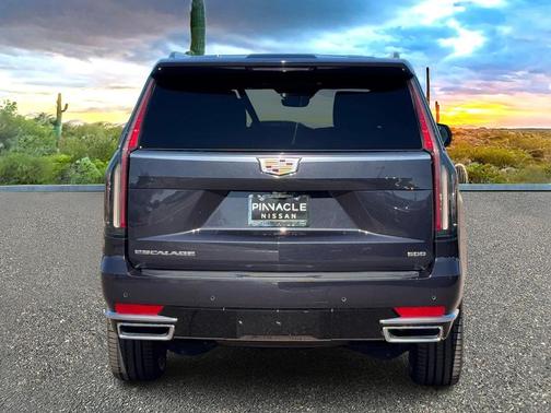 2023 Cadillac Escalade ESV Premium Luxury