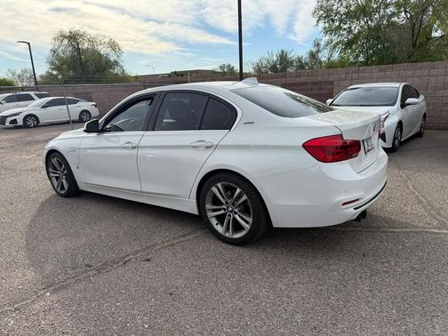2017 BMW 330e iPerformance