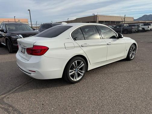 2017 BMW 330e iPerformance