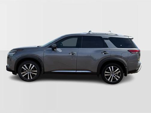 2025 Nissan Pathfinder Platinum FWD
