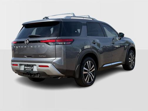 2025 Nissan Pathfinder Platinum FWD