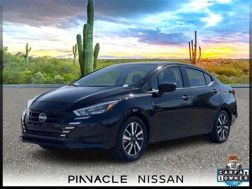 Super Black 2025 Nissan Versa 1.6 SV