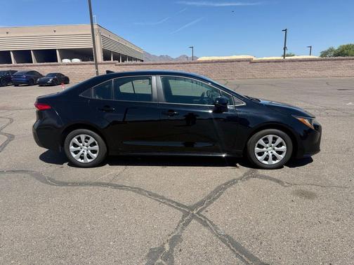 Midnight Black Metallic 2025 Toyota Corolla LE
