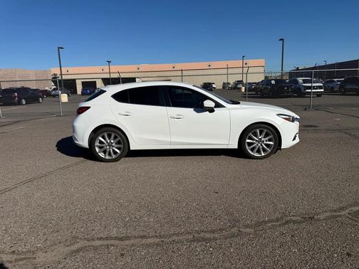 2017 Mazda Mazda3 Touring
