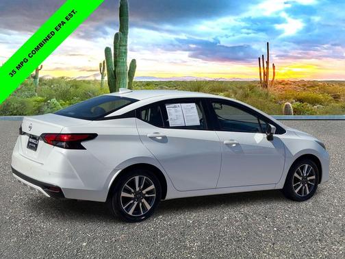 Aspen White Tricoat 2025 Nissan Versa 1.6 SV