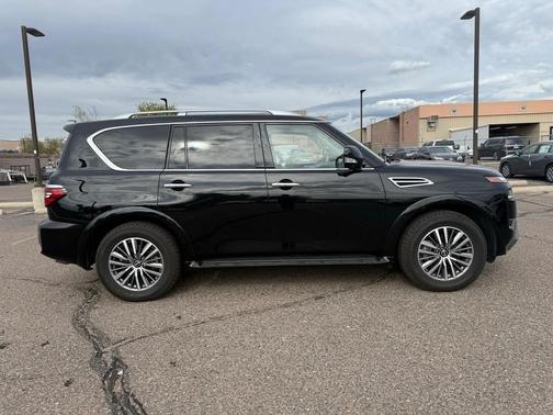 2024 Nissan Armada SL 4WD
