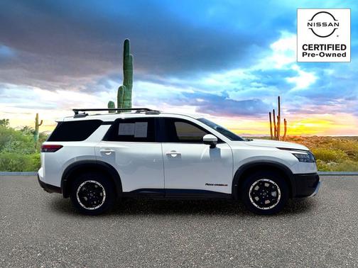Glacier White 2024 Nissan Pathfinder Rock Creek 4WD