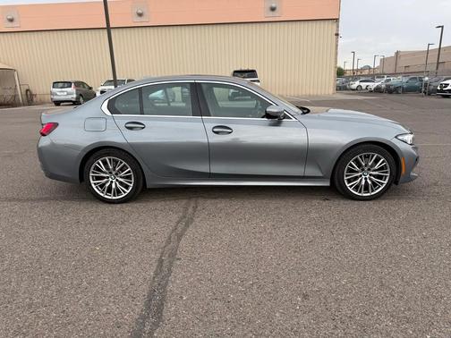 2024 BMW 330 330i