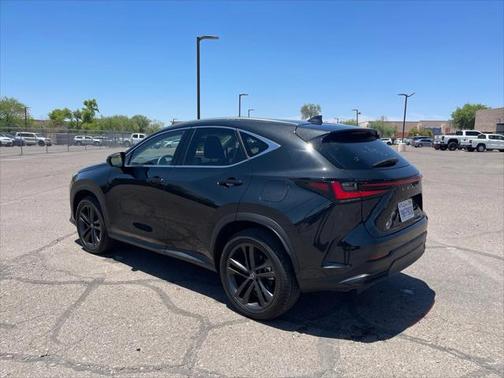 2025 Lexus NX 450h+ Luxury