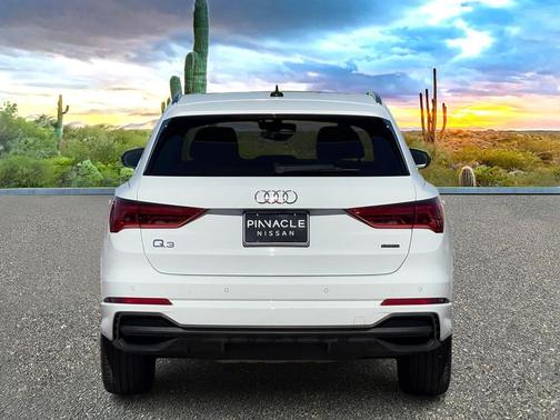 2024 Audi Q3 Premium 45 TFSI S line quattro Tiptronic